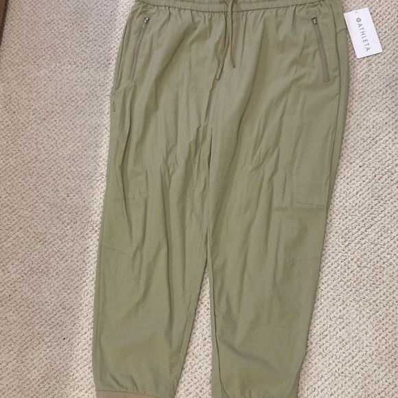 Athleta Pants - NWT Athleta Womens XL Sage Trekkie North Jogger